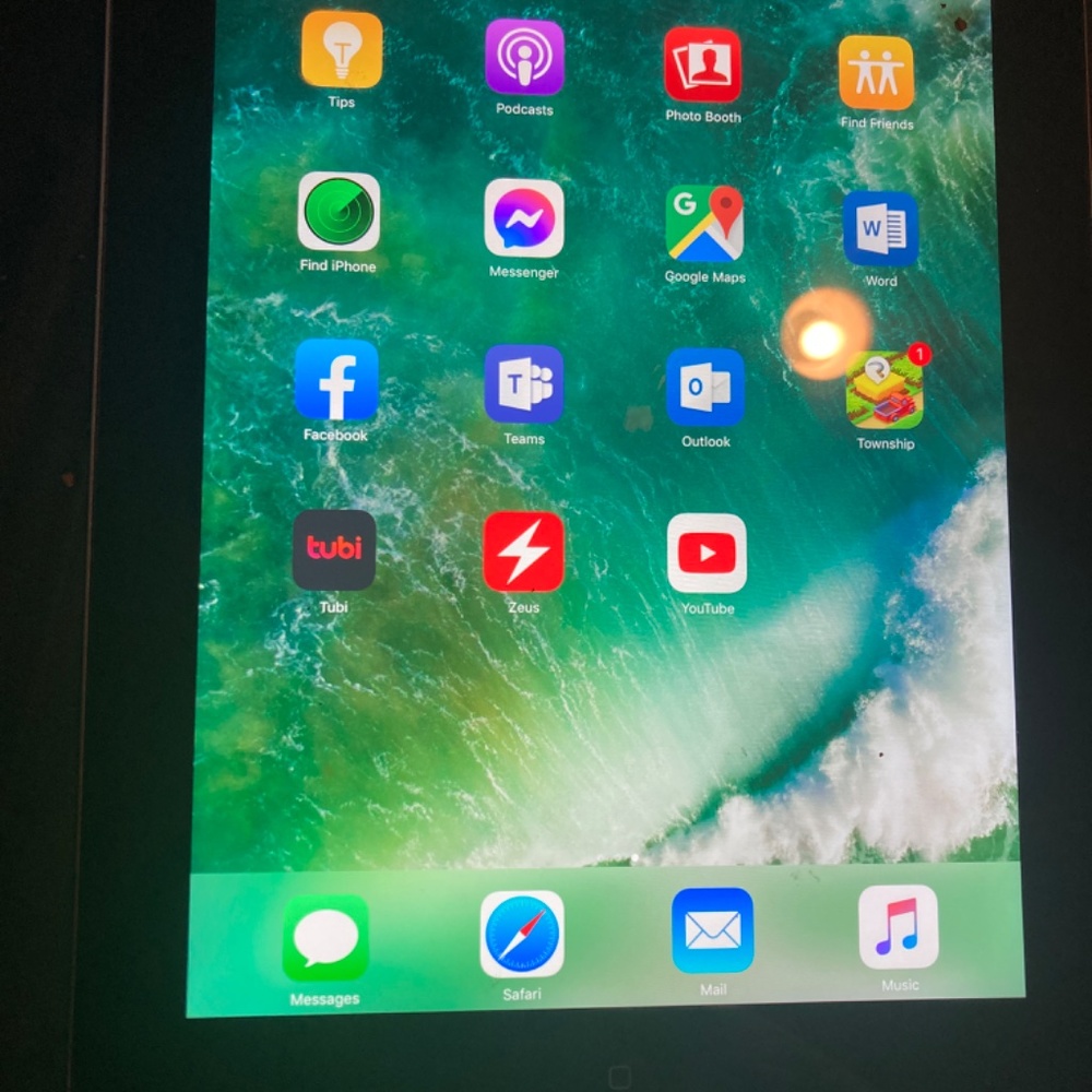 iPad generation 6 - Picture 3 of 3